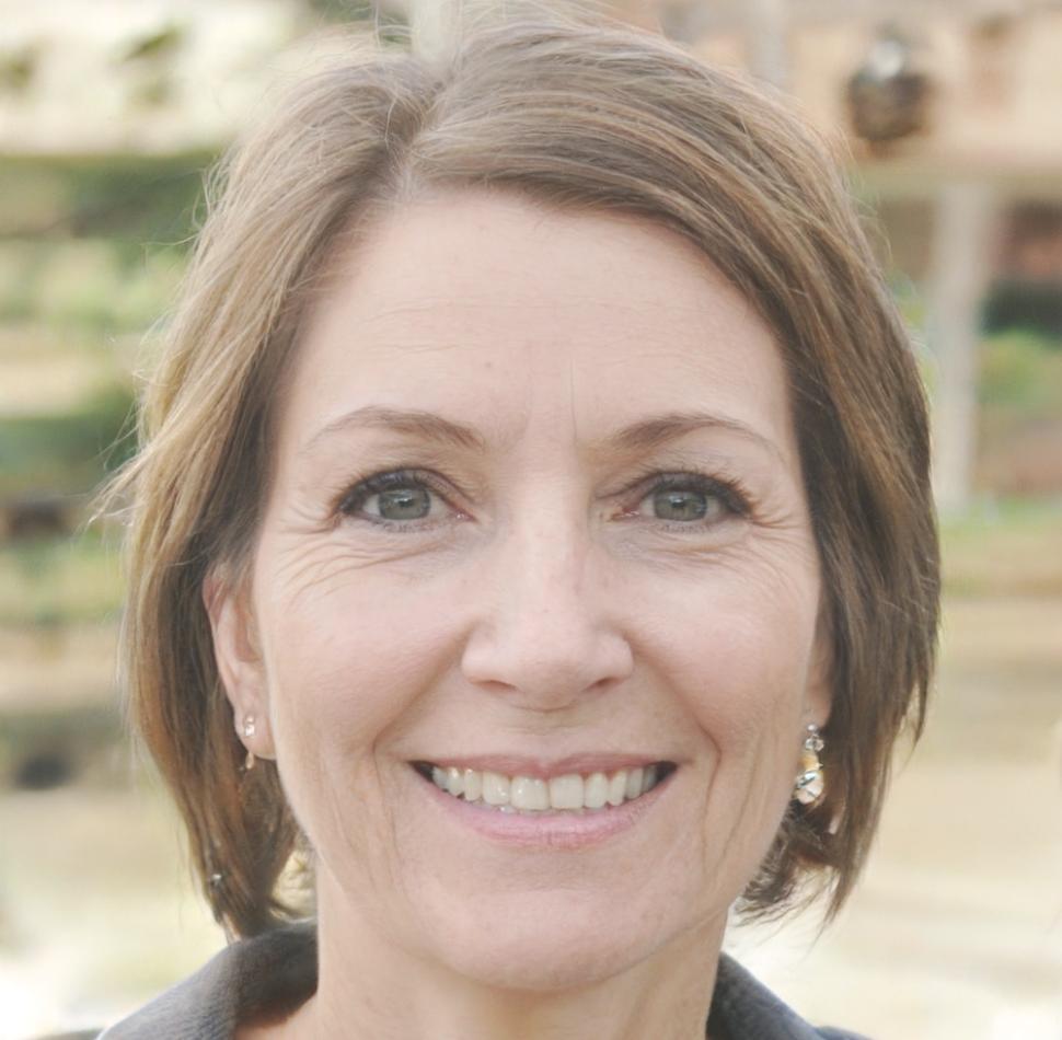 Linnea Bergquist, Business Finance Consultant