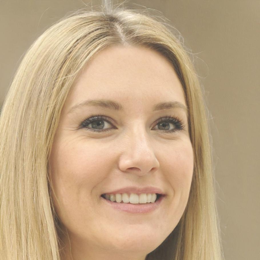 Freya Lindstrom professional headshot