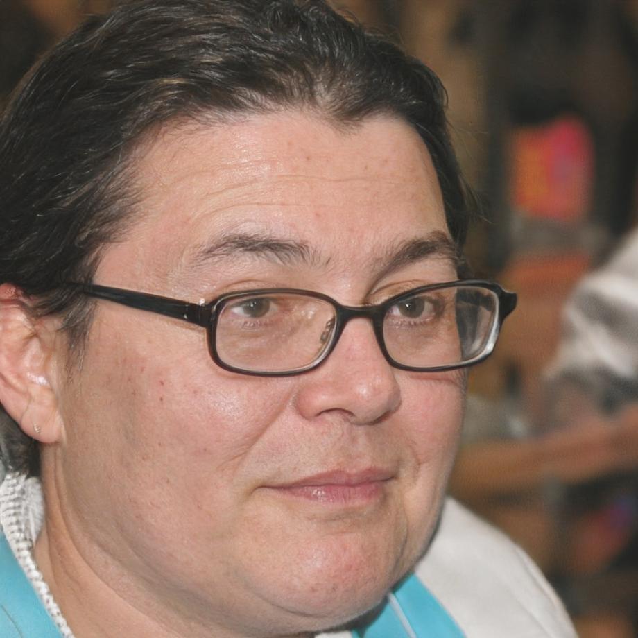 Lachlan Robitaille, Chief Financial Officer at manufacturing company